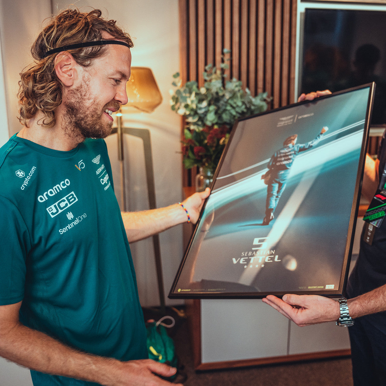 Signed by Sebastian Vettel - Aston Martin Aramco Cognizant Formula One⢠Team - Final Lap - 2022 | Collector's Edition