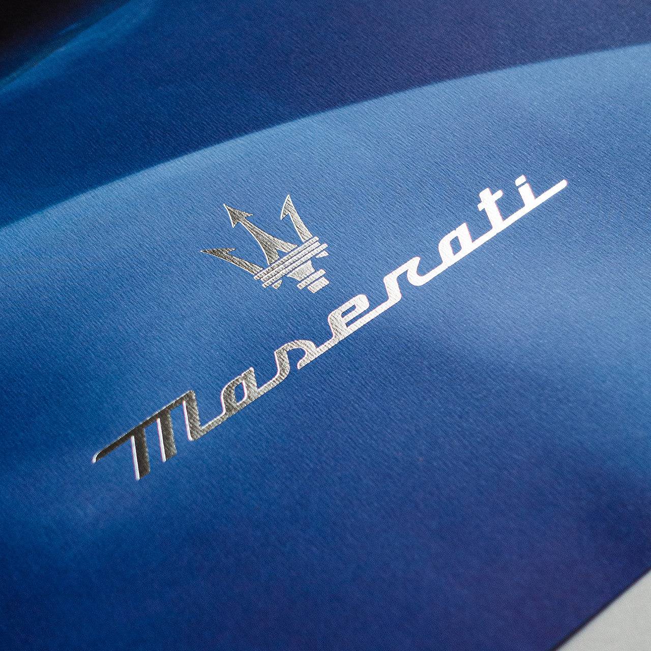 Signed by Andrea Bruno - Maserati MC20 - Side - 2020 | Collector’s Edition - Automobilist