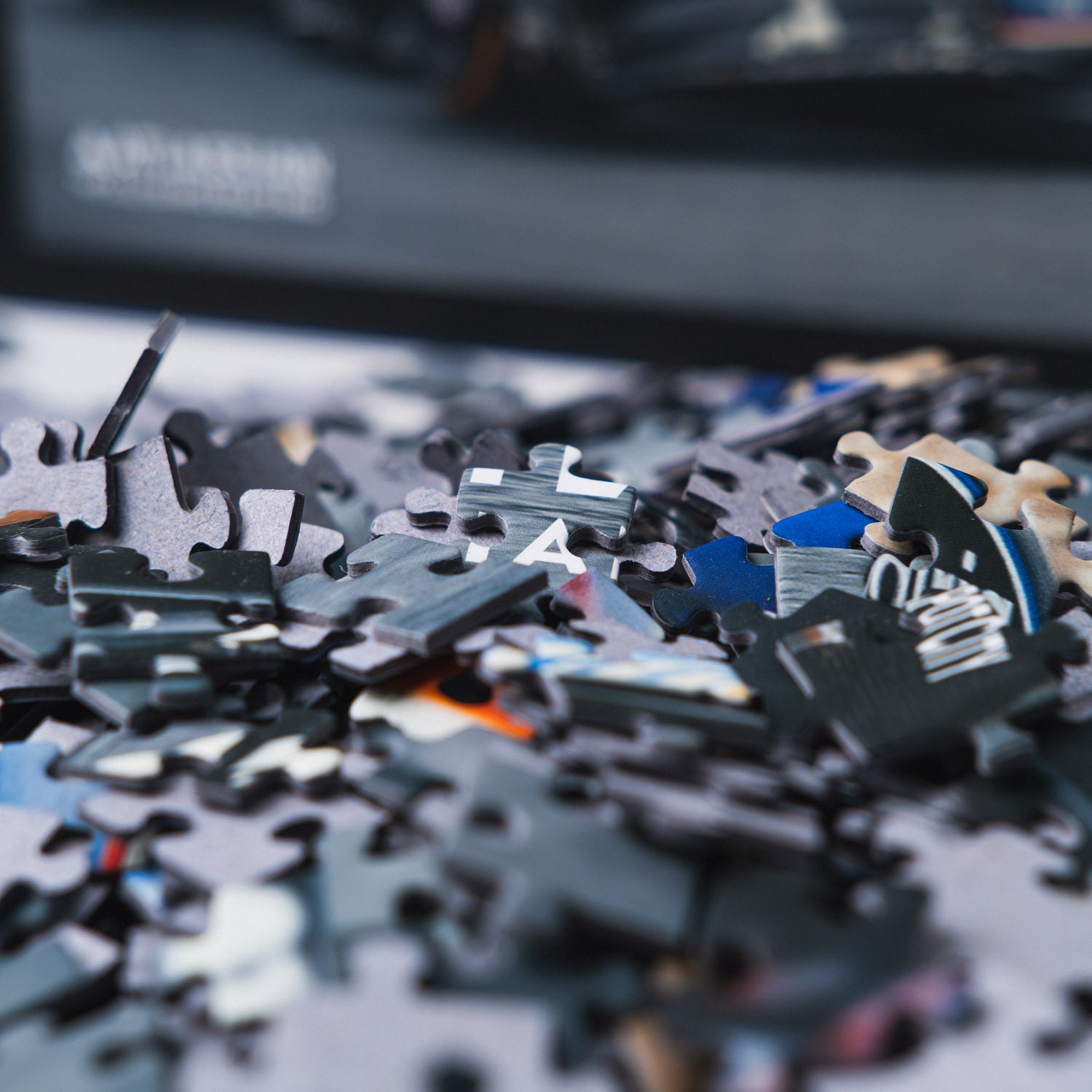 Atlassian Williams Racing | FW47 2025 | 1000-Piece Puzzle