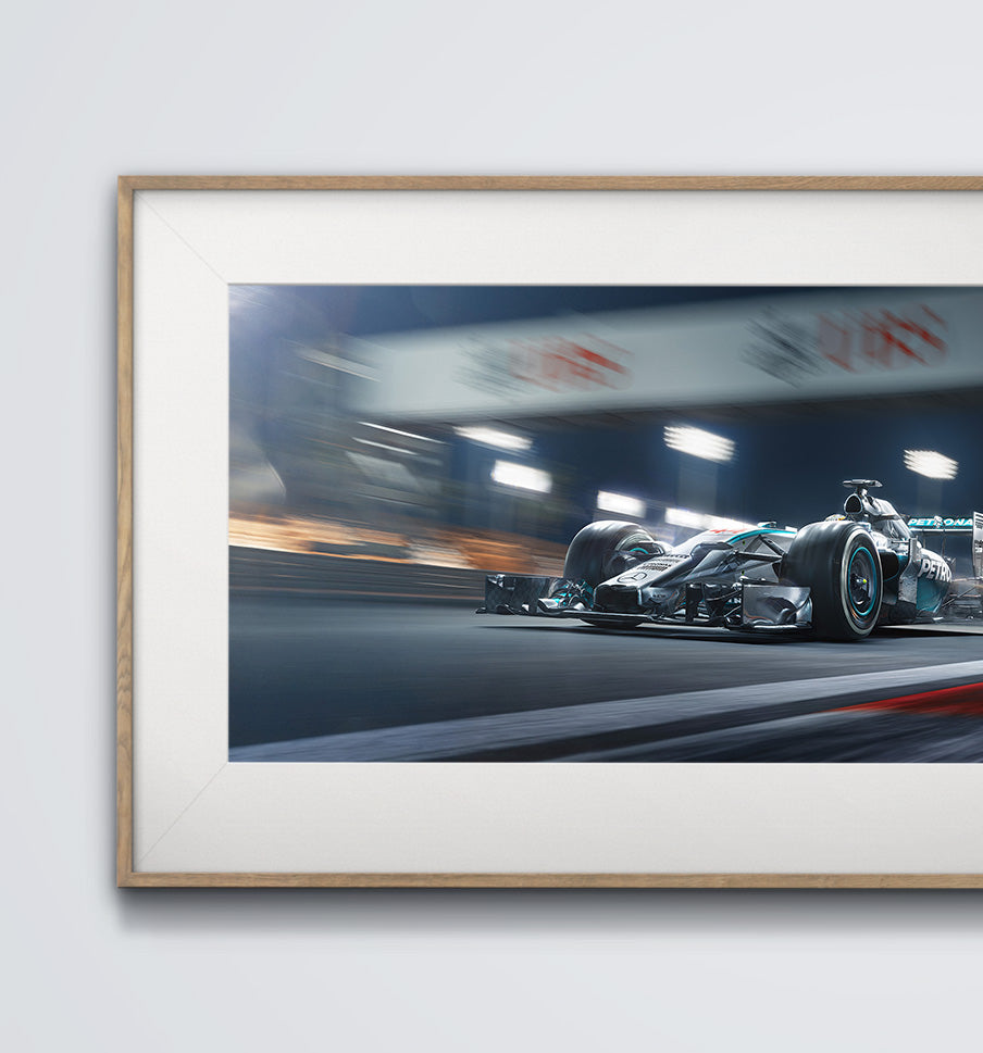 Duel In The Desert - Mercedes-AMG - Lewis Hamilton & Nico Rosberg - Bahrain - 2014 - Automobilist